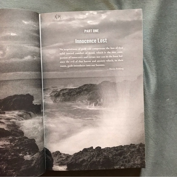 Nora Roberts Novels (Summer Cove & Shelter in Place) - Picture 10 of 11